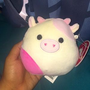 Valentines squishmallow caedyn ❤️